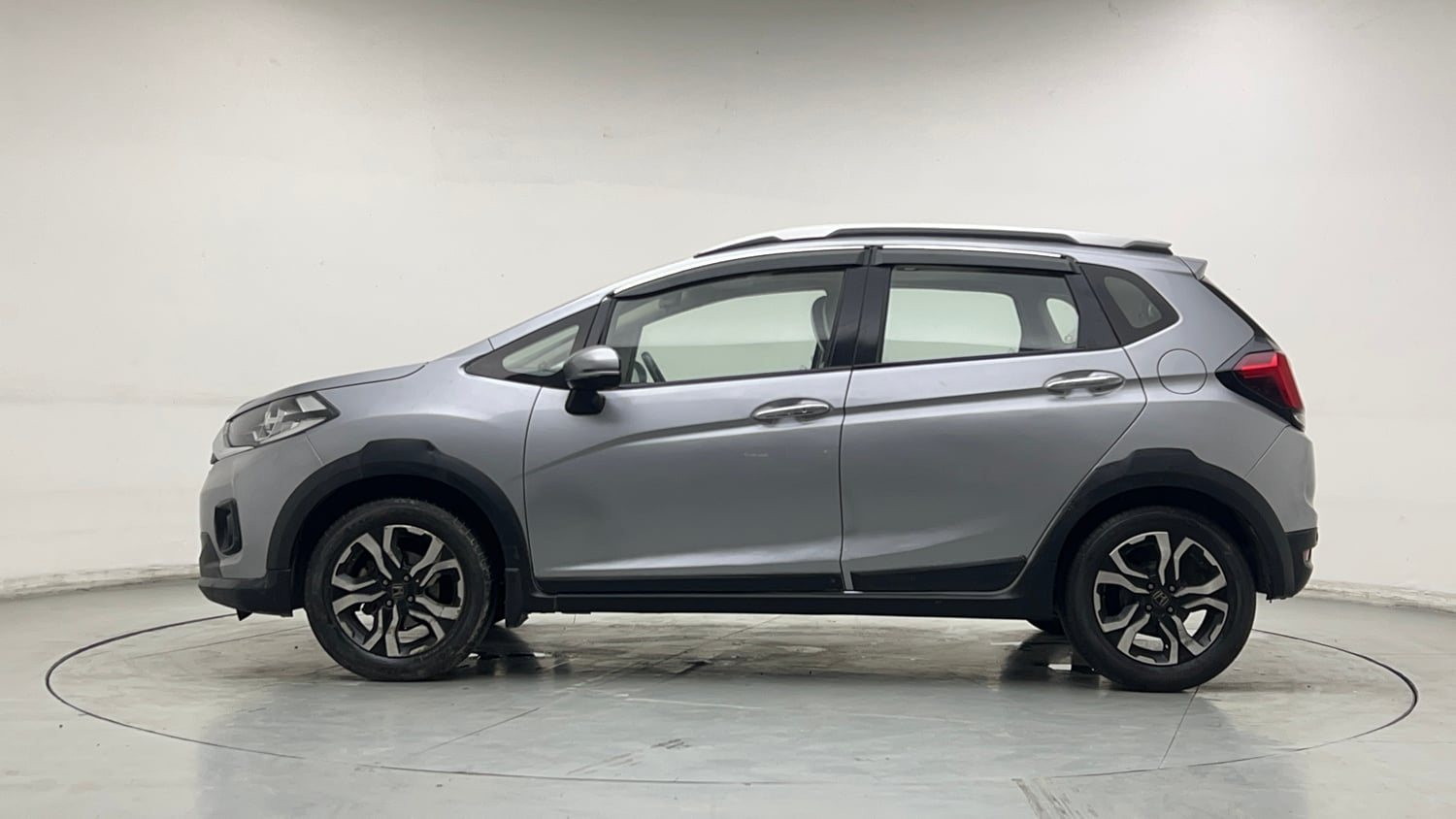 Used 2022 Honda WR-V VX MT Petrol Petrol Manual exterior LEFT SIDE VIEW