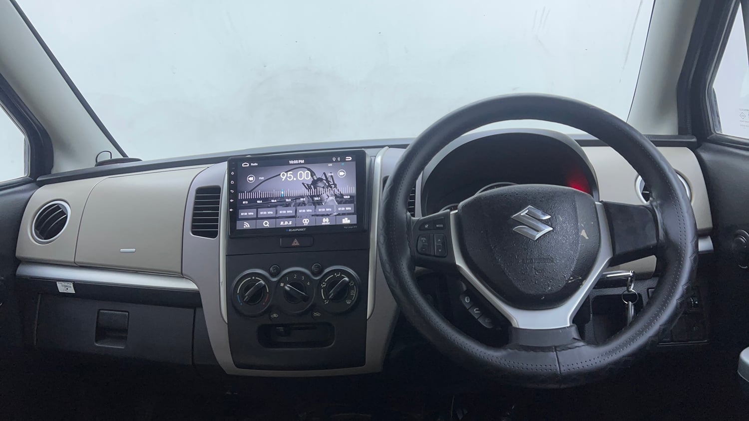Used 2014 Maruti Suzuki Wagon R VXI Petrol Manual interior DASHBOARD VIEW