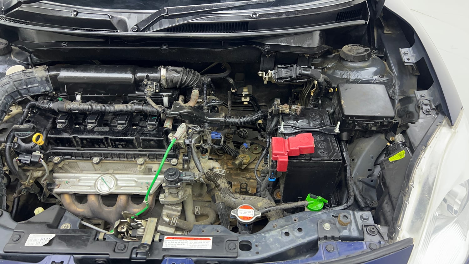Used 2021 Maruti Suzuki Swift VXi Petrol Manual engine ENGINE LEFT SIDE VIEW