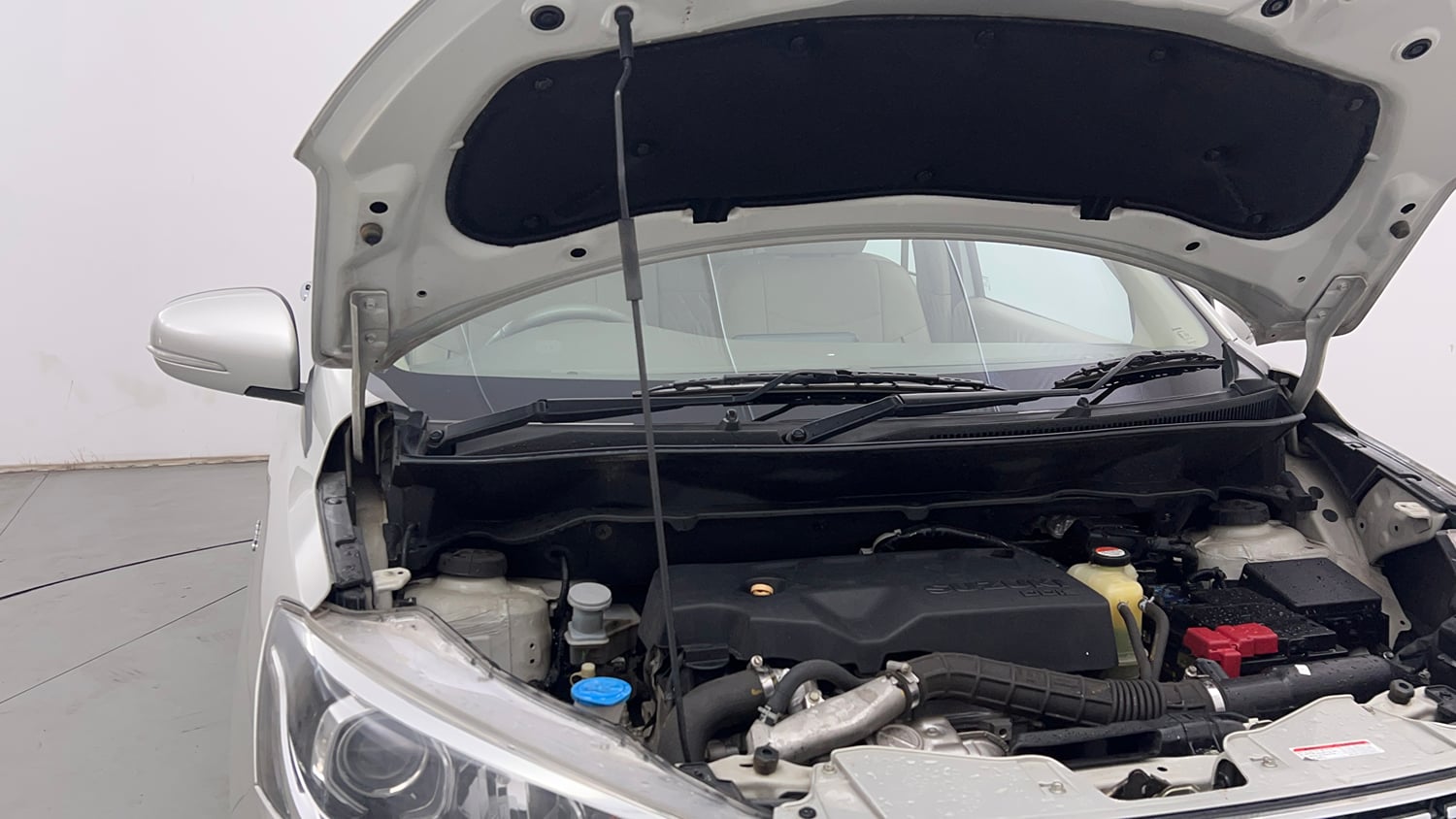 Used 2019 Maruti Suzuki Ertiga ZDi Plus 1.5 Diesel Diesel Manual engine ENGINE RIGHT SIDE HINGE & APRON VIEW