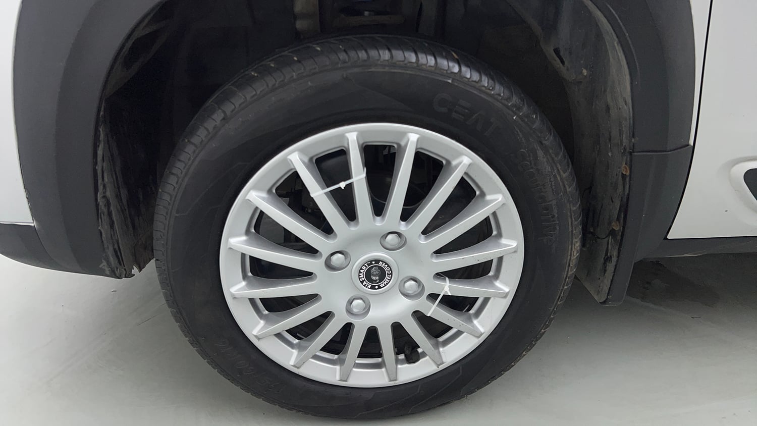 Used 2021 Renault Kiger RXT AMT Petrol Automatic tyres LEFT FRONT TYRE RIM VIEW