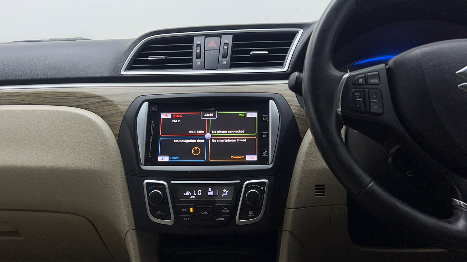Used 2019 Maruti Suzuki Ciaz Alpha Hybrid 1.5 AT Petrol Automatic interior MUSIC SYSTEM & AC CONTROL VIEW