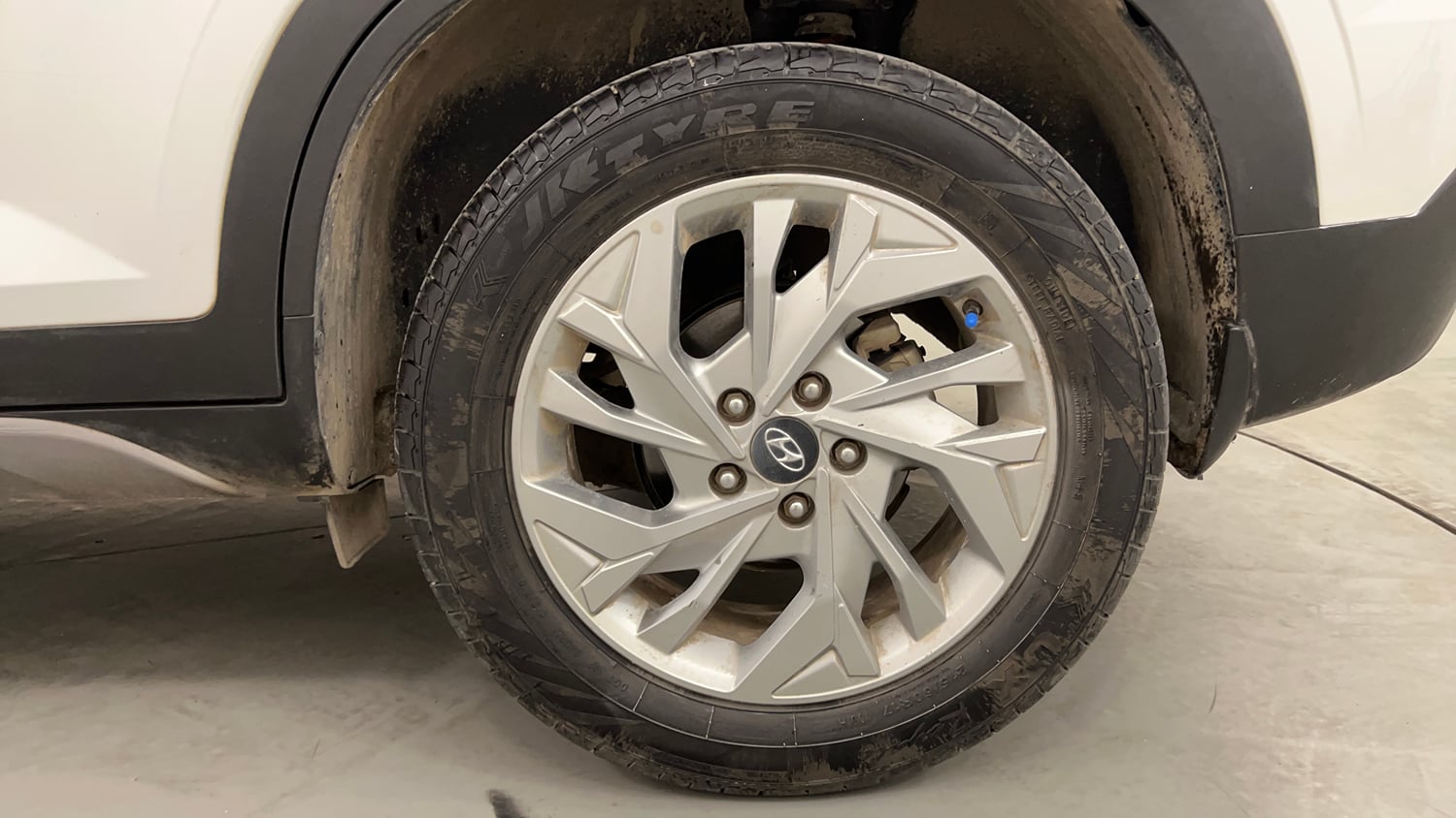 Used 2023 Hyundai Creta SX 1.5 Diesel Diesel Manual tyres LEFT REAR TYRE RIM VIEW