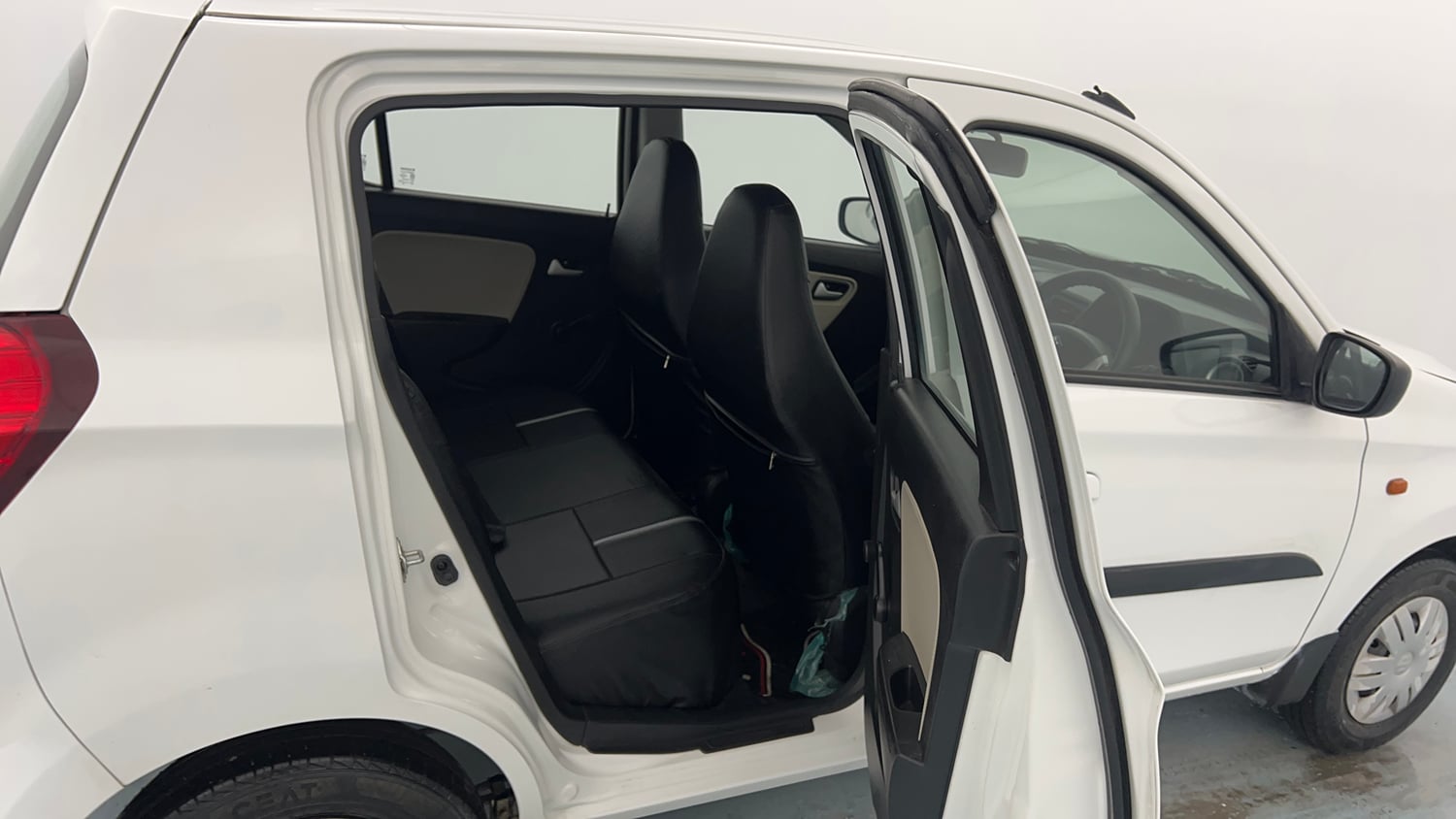Used 2021 Maruti Suzuki Alto 800 VXi Petrol Manual interior RIGHT SIDE REAR DOOR CABIN VIEW