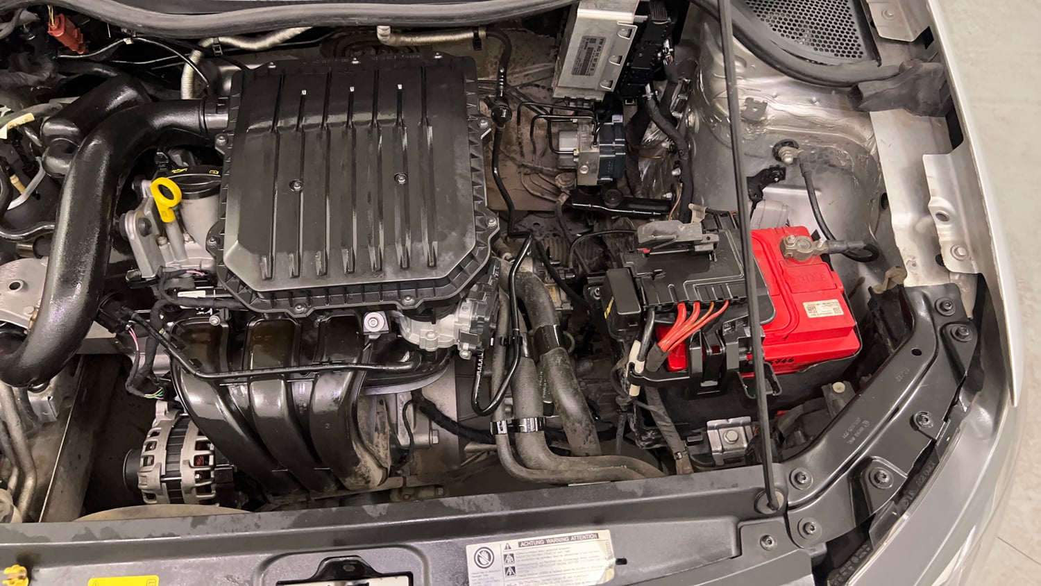 Used 2019 Volkswagen Polo Highline Plus 1.0 (P) 16 Alloy Petrol Manual engine ENGINE LEFT SIDE VIEW