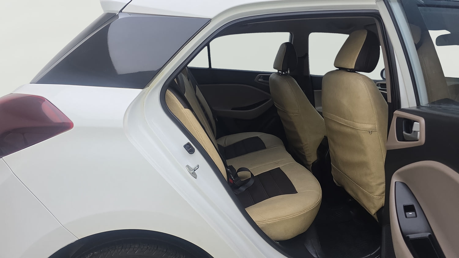 Used 2018 Hyundai Elite i20 Asta 1.2 Petrol Manual interior RIGHT SIDE REAR DOOR CABIN VIEW