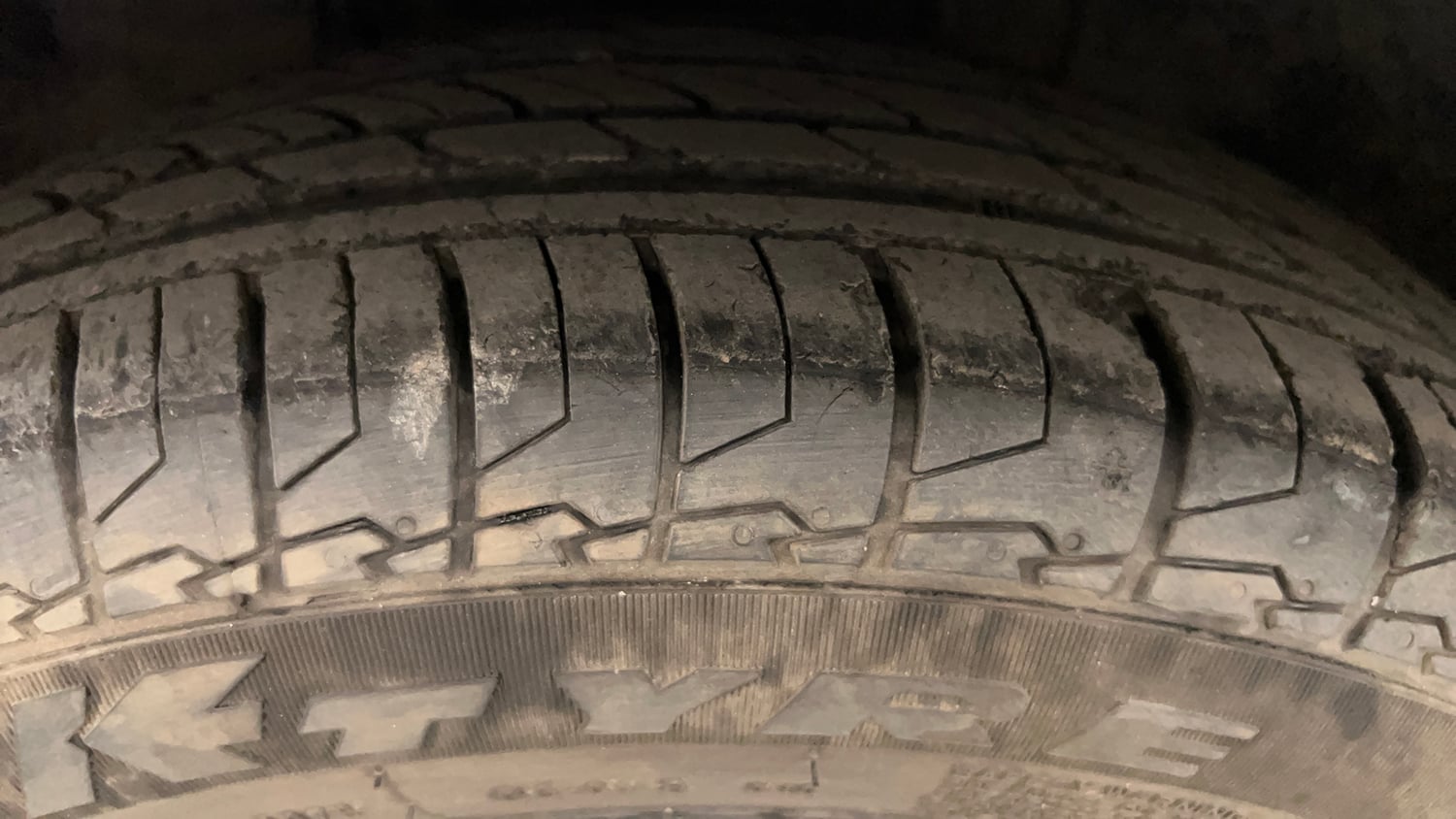 Used 2017 Tata Tigor Revotron XZ Petrol Manual tyres LEFT FRONT TYRE TREAD VIEW