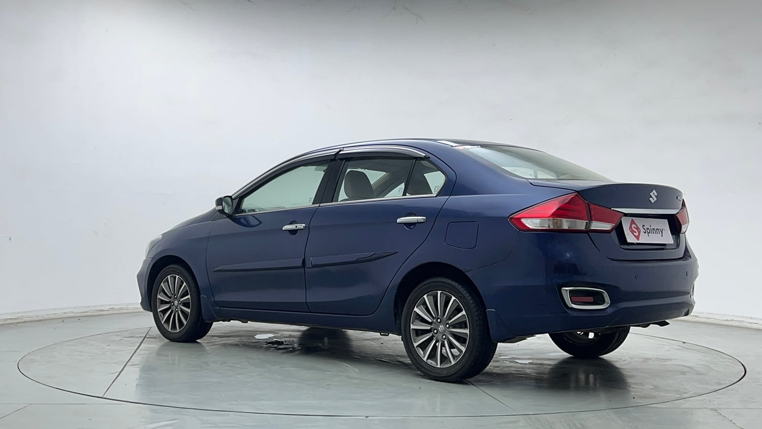 Used 2019 Maruti Suzuki Ciaz Alpha Hybrid 1.5 AT Petrol Automatic exterior LEFT REAR CORNER VIEW