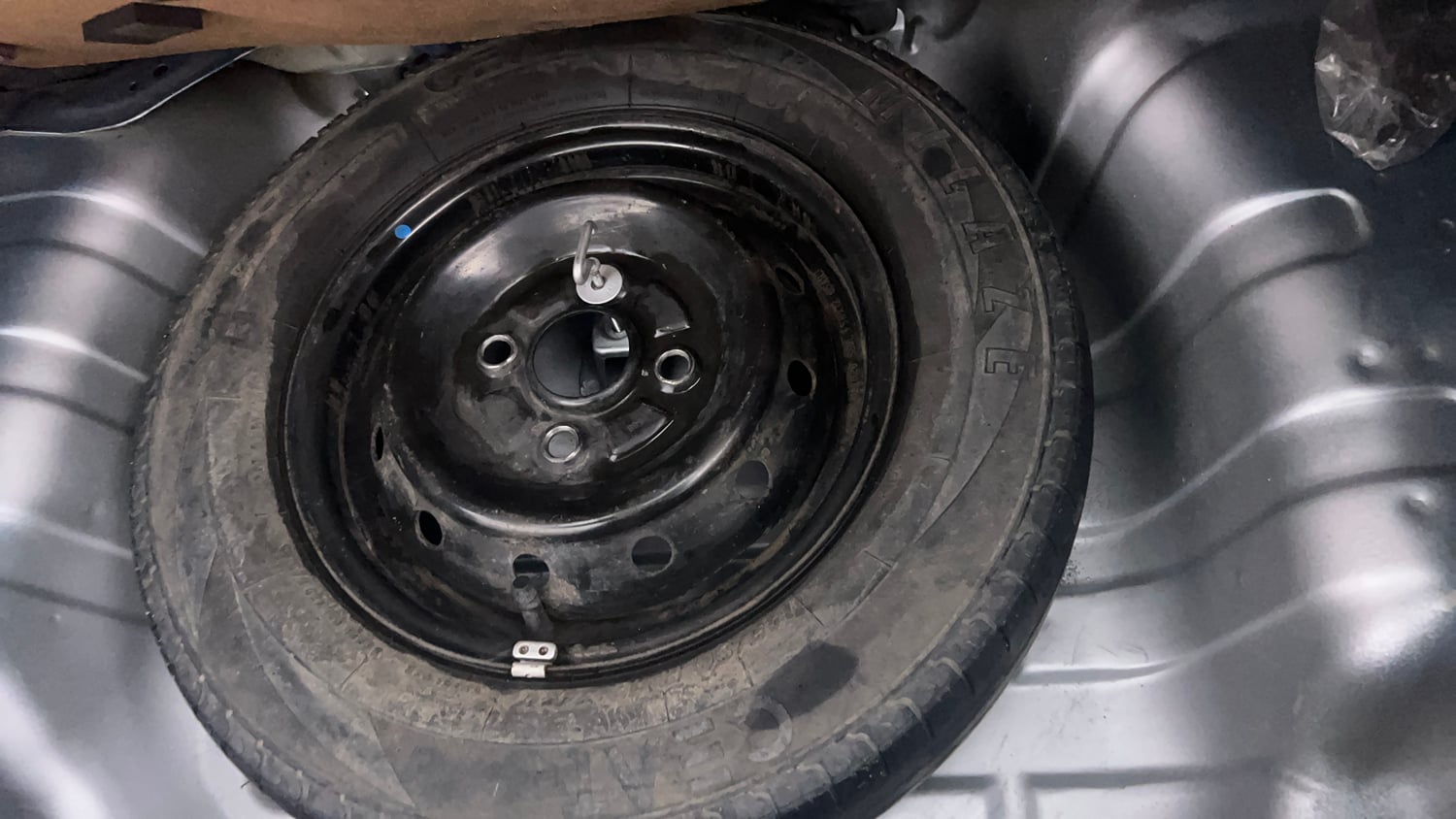 Used 2017 Maruti Suzuki Alto 800 LXi Petrol Manual tyres SPARE TYRE VIEW