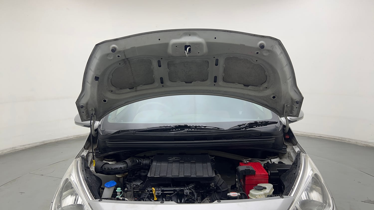 Used 2016 Hyundai Grand i10 Sportz 1.2 Kappa VTVT Petrol Manual engine ENGINE & BONNET OPEN FRONT VIEW