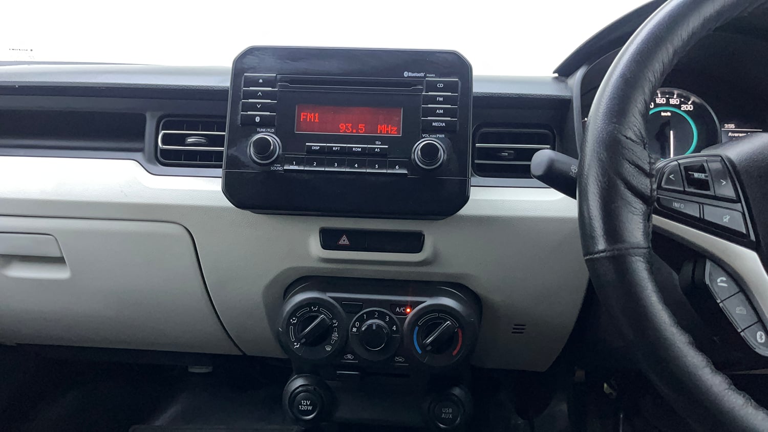 Used 2024 Maruti Suzuki Ignis Delta 1.2 MT Petrol Manual interior MUSIC SYSTEM & AC CONTROL VIEW