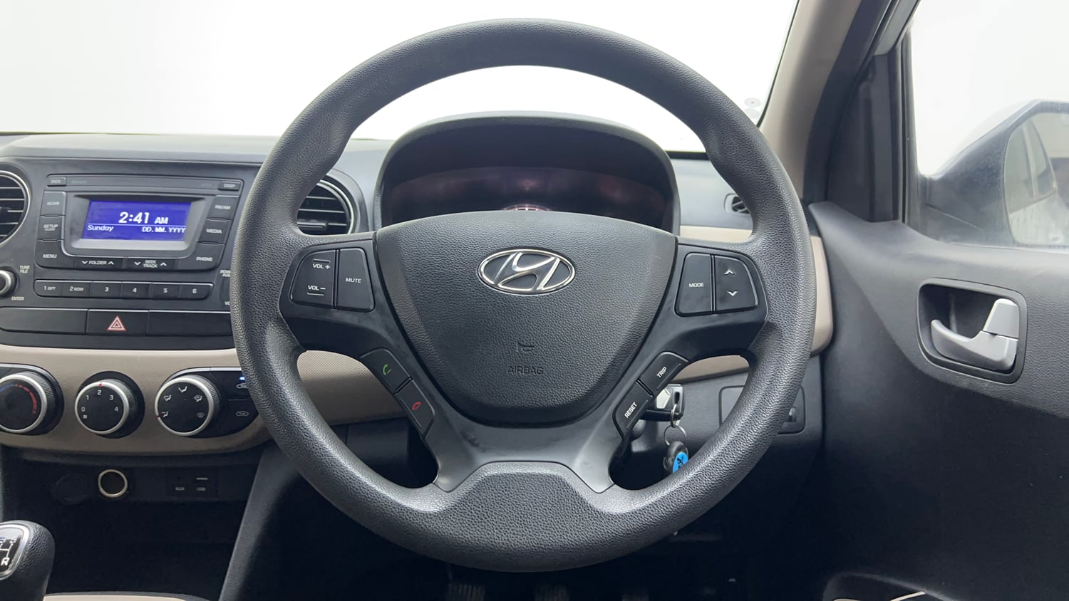 Used 2016 Hyundai Grand i10 Sportz 1.2 Kappa VTVT Petrol Manual interior STEERING VIEW