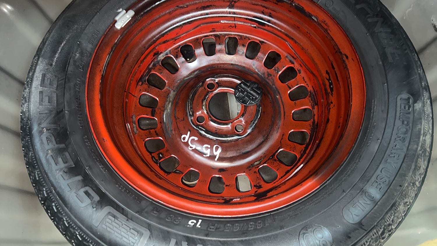 Used 2023 Nissan Magnite XL Petrol Manual tyres SPARE TYRE VIEW