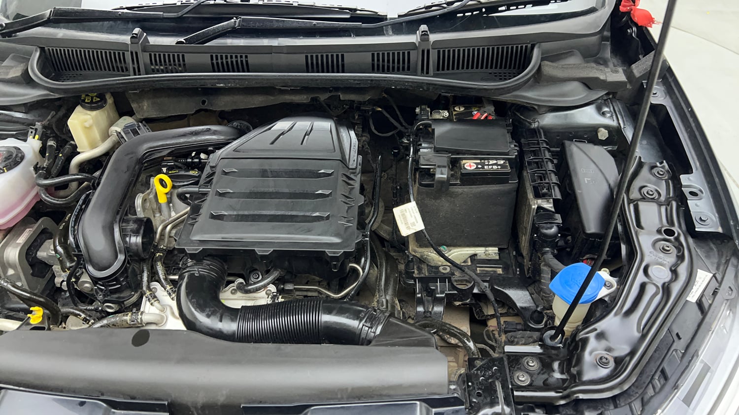 Used 2024 Volkswagen Virtus Highline 1.0 TSI AT Petrol Automatic engine ENGINE LEFT SIDE VIEW