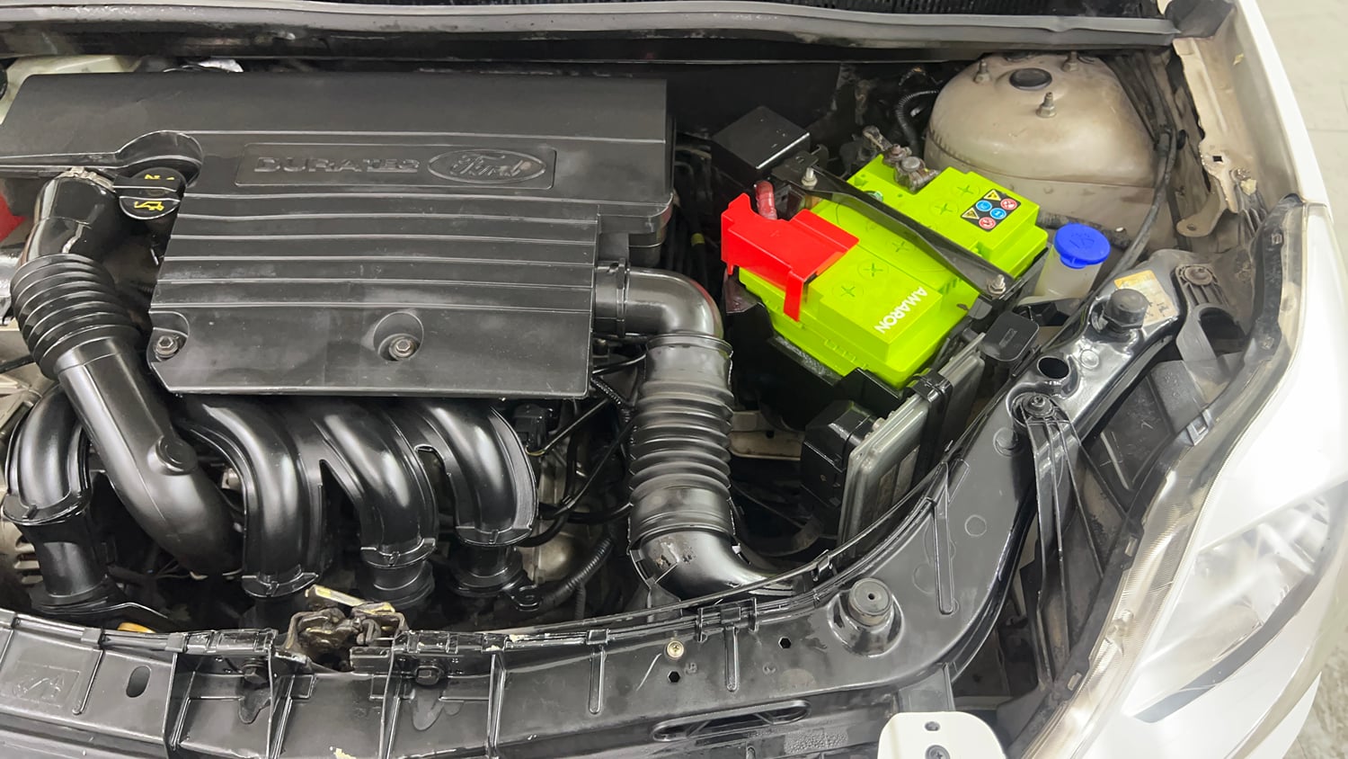 Used 2015 Ford Figo Duratec Petrol Titanium 1.2 Petrol Manual engine ENGINE LEFT SIDE VIEW