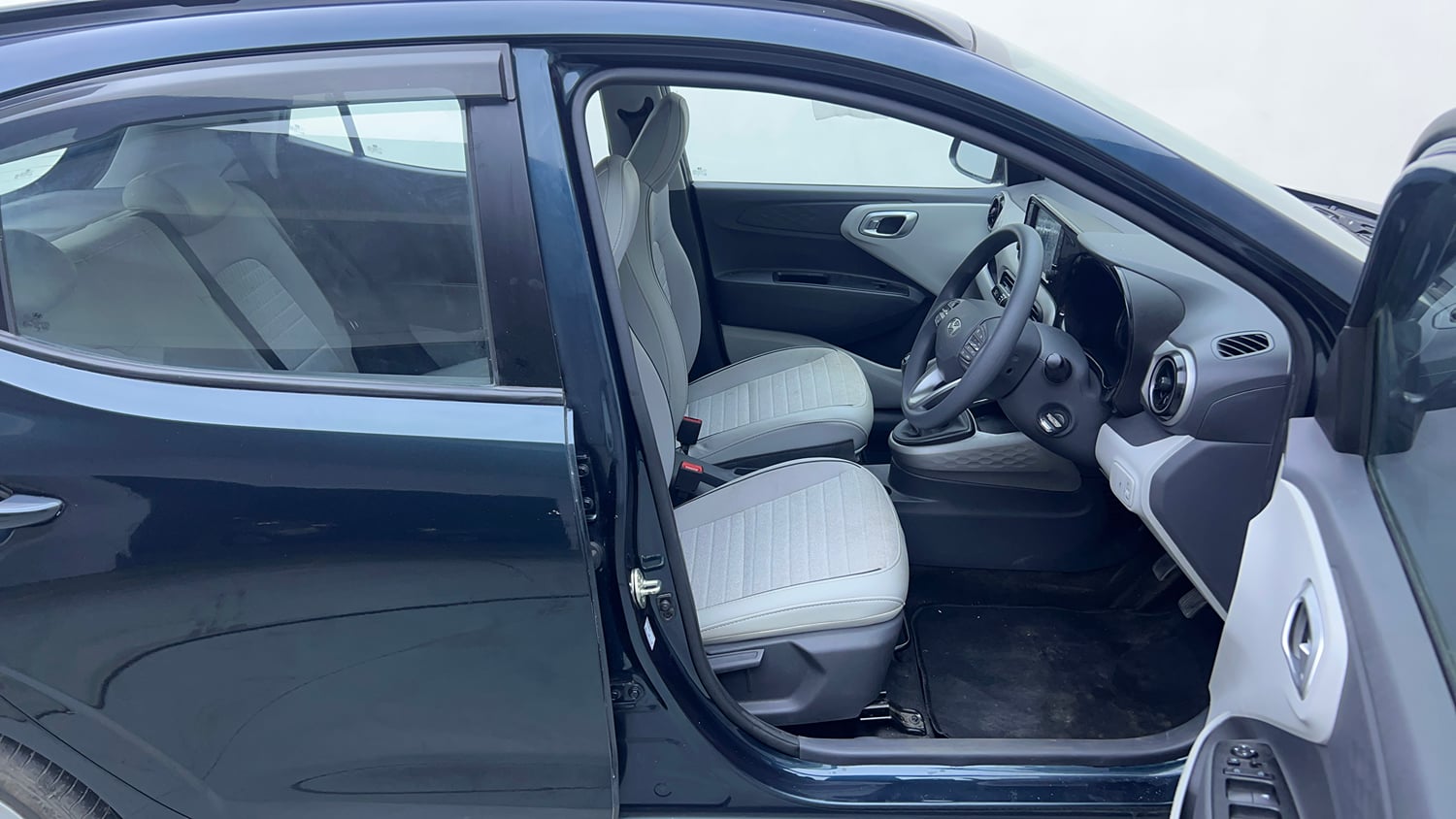 Used 2024 Hyundai Grand i10 Nios Sportz 1.2 Kappa VTVT Petrol Manual interior RIGHT SIDE FRONT DOOR CABIN VIEW