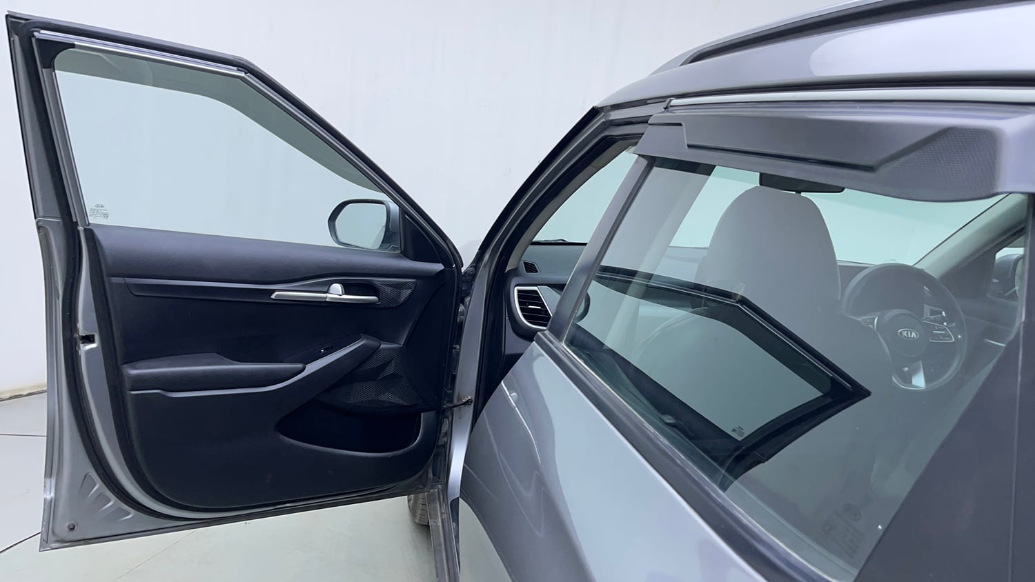 Used 2019 Kia Seltos HTK Plus 1.5 Diesel Diesel Manual interior LEFT FRONT DOOR OPEN VIEW