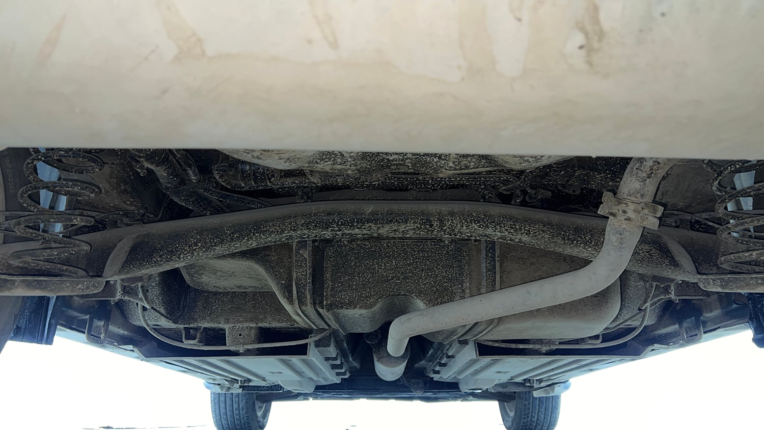 Used 2021 Maruti Suzuki Vitara Brezza ZXi Plus AT SHVS Petrol Automatic extra REAR UNDERBODY VIEW (TAKEN FROM REAR)