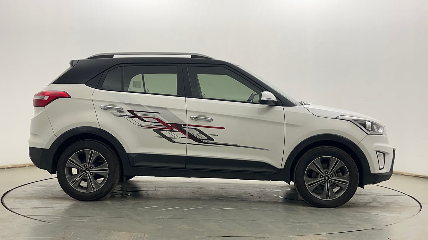 Used 2017 Hyundai Creta 1.6 SX Plus Petrol Special Edition Petrol Manual exterior RIGHT SIDE VIEW