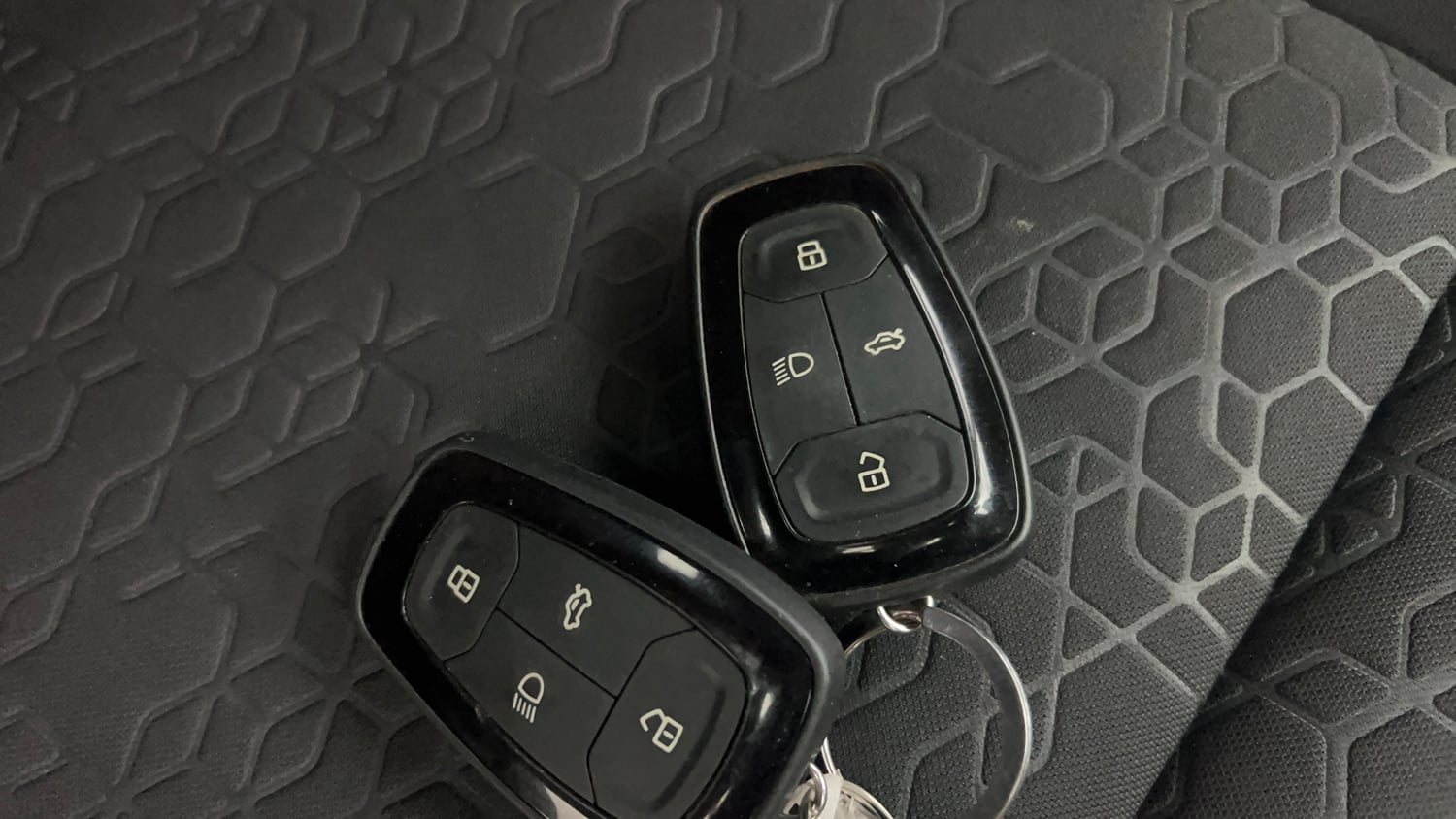 Used 2023 Tata Altroz XZ Diesel Diesel Manual extra CAR KEY VIEW