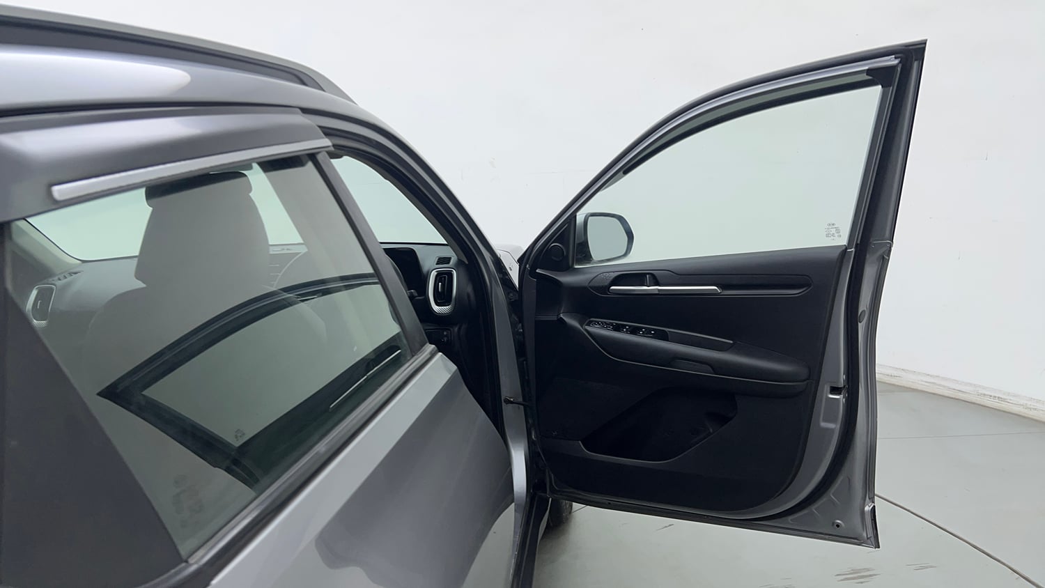 Used 2020 Kia Sonet HTX Plus 1.0 iMT Petrol Manual interior RIGHT FRONT DOOR OPEN VIEW