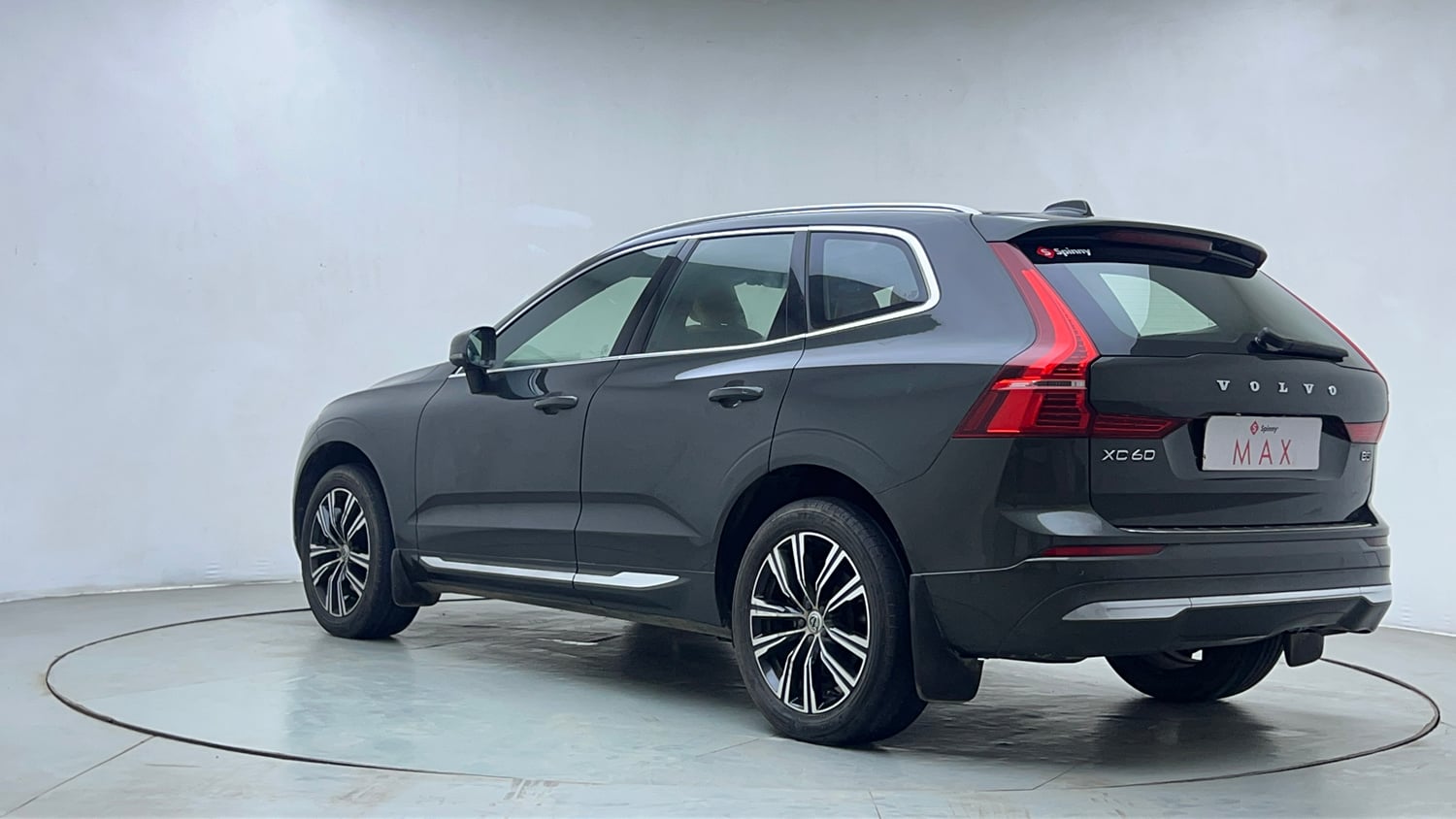 Used 2022 Volvo XC60 B5 Ultimate Petrol Automatic exterior LEFT REAR CORNER VIEW