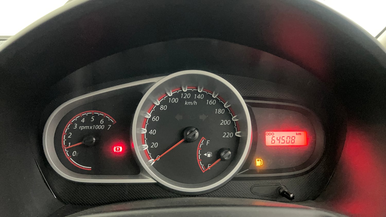 Used 2015 Ford Figo Duratec Petrol Titanium 1.2 Petrol Manual interior CLUSTERMETER VIEW
