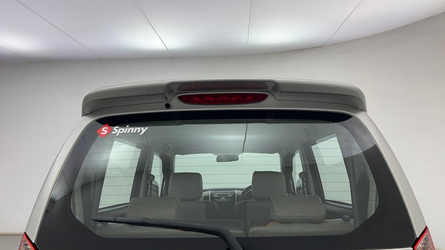 Used 2017 Maruti Suzuki Wagon R VXI Petrol Manual exterior BACK WINDSHIELD VIEW