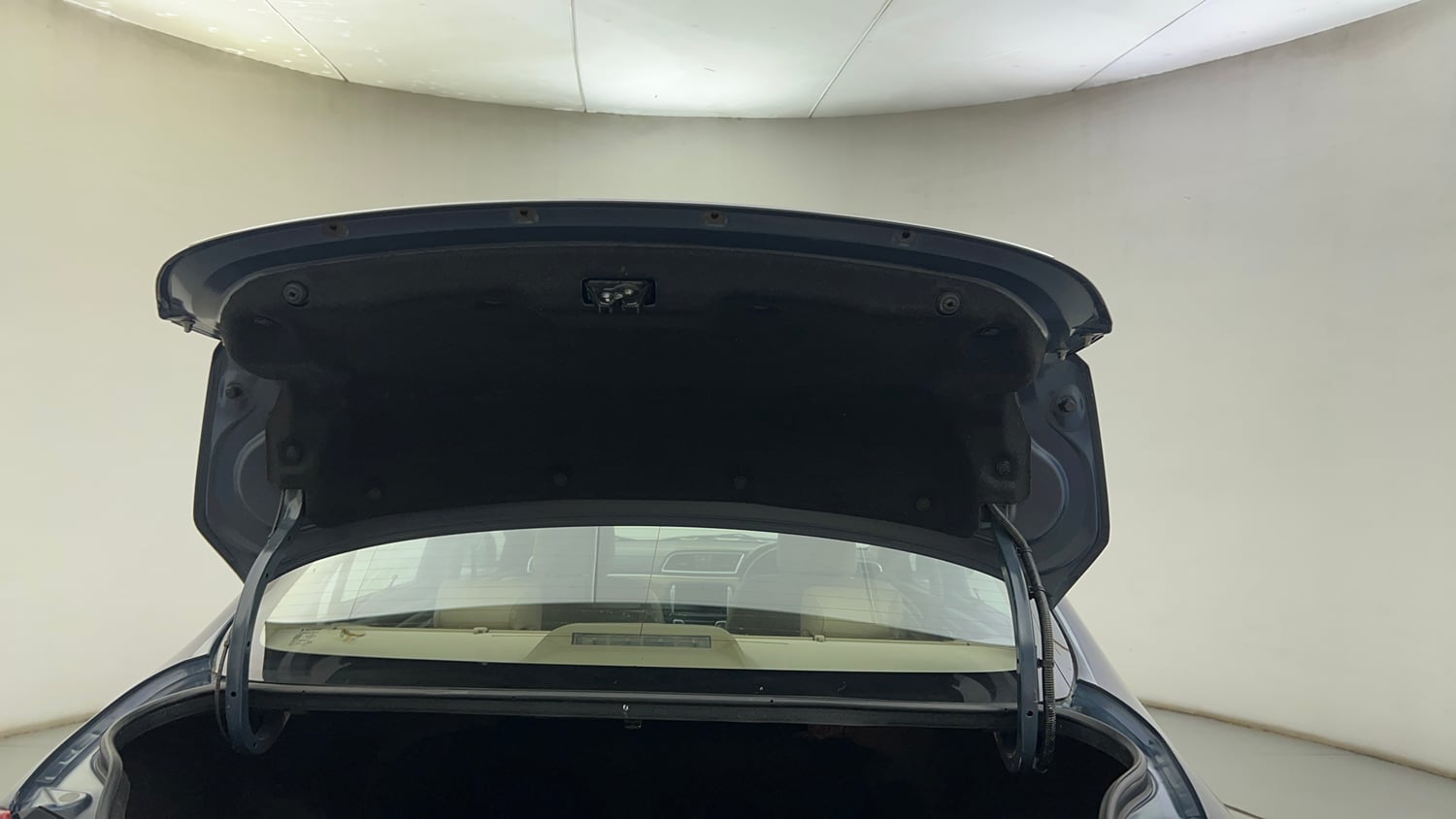 Used 2020 Maruti Suzuki Ciaz Alpha 1.5 AT Petrol Automatic interior DICKY DOOR OPEN VIEW