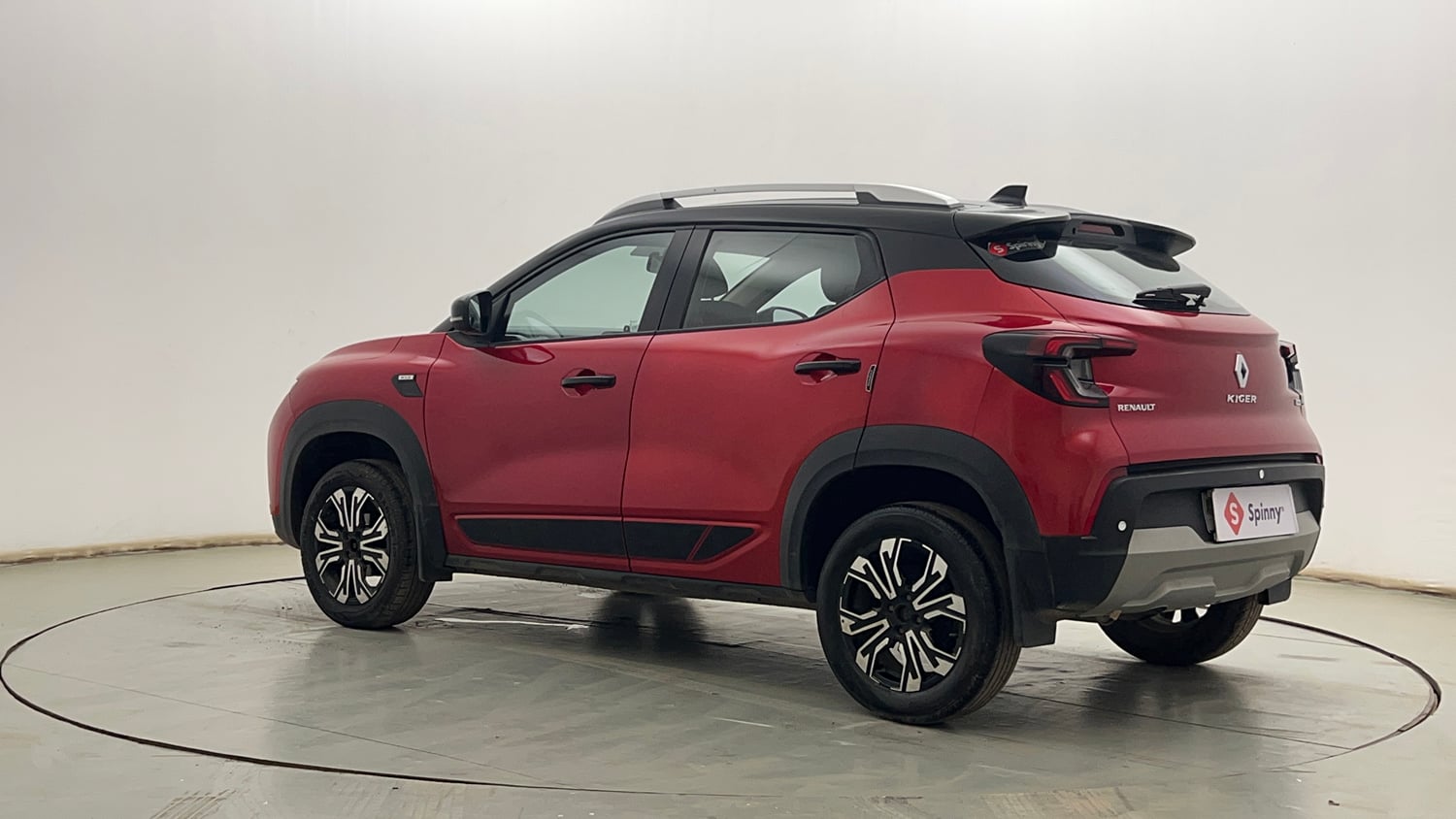 Used 2022 Renault Kiger RXZ Turbo MT Dual Tone Petrol Manual exterior LEFT REAR CORNER VIEW