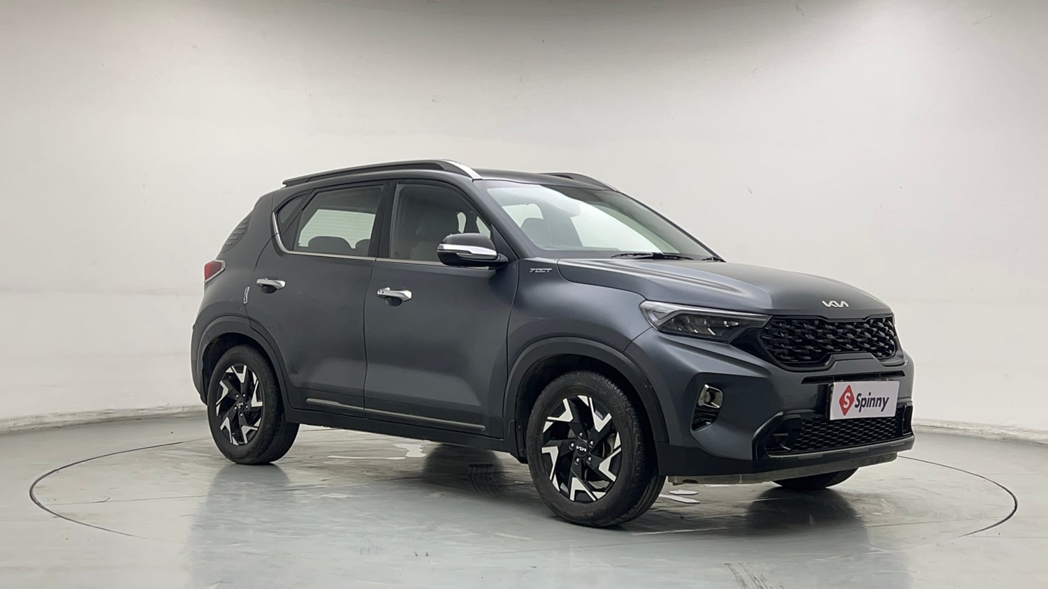 Used 2023 Kia Sonet X Line 1.0 DCT Petrol Automatic exterior RIGHT FRONT CORNER VIEW
