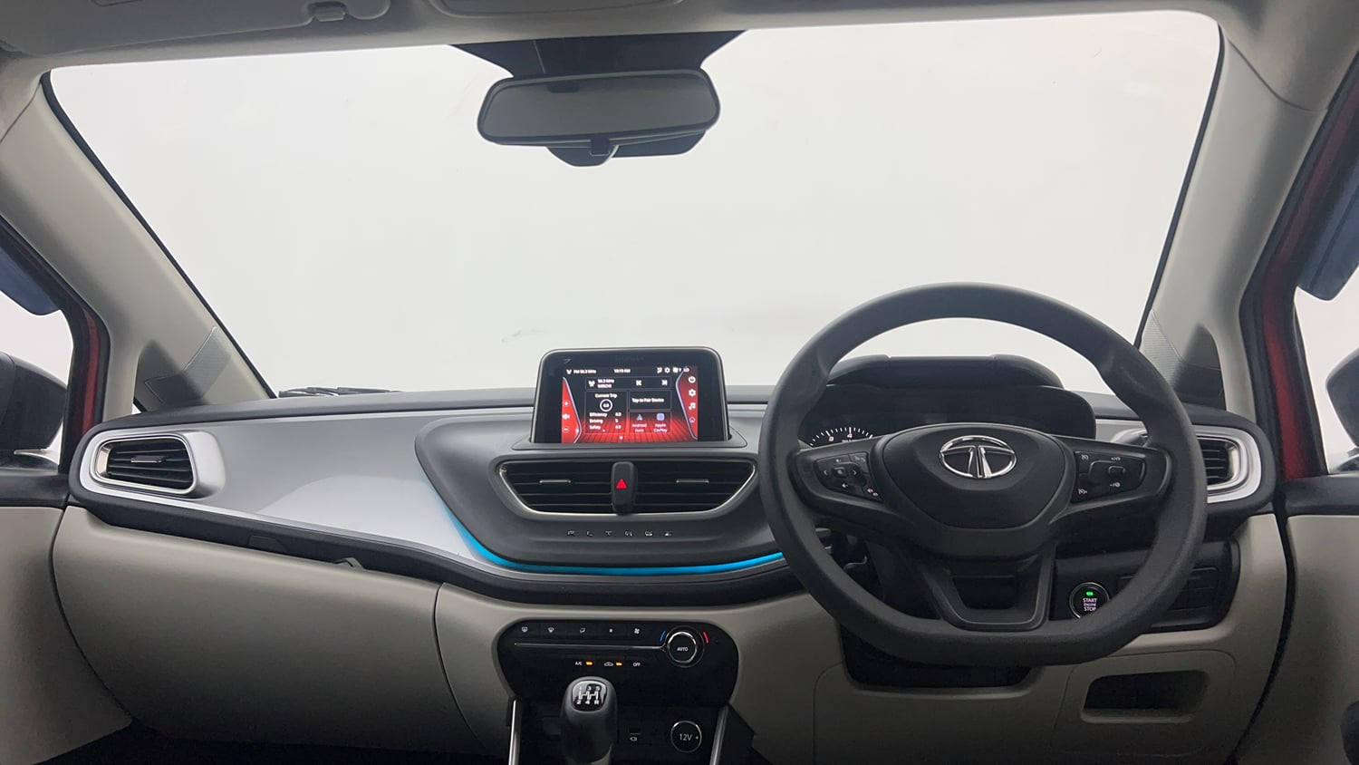 Used 2023 Tata Altroz XZ Diesel Diesel Manual interior DASHBOARD VIEW