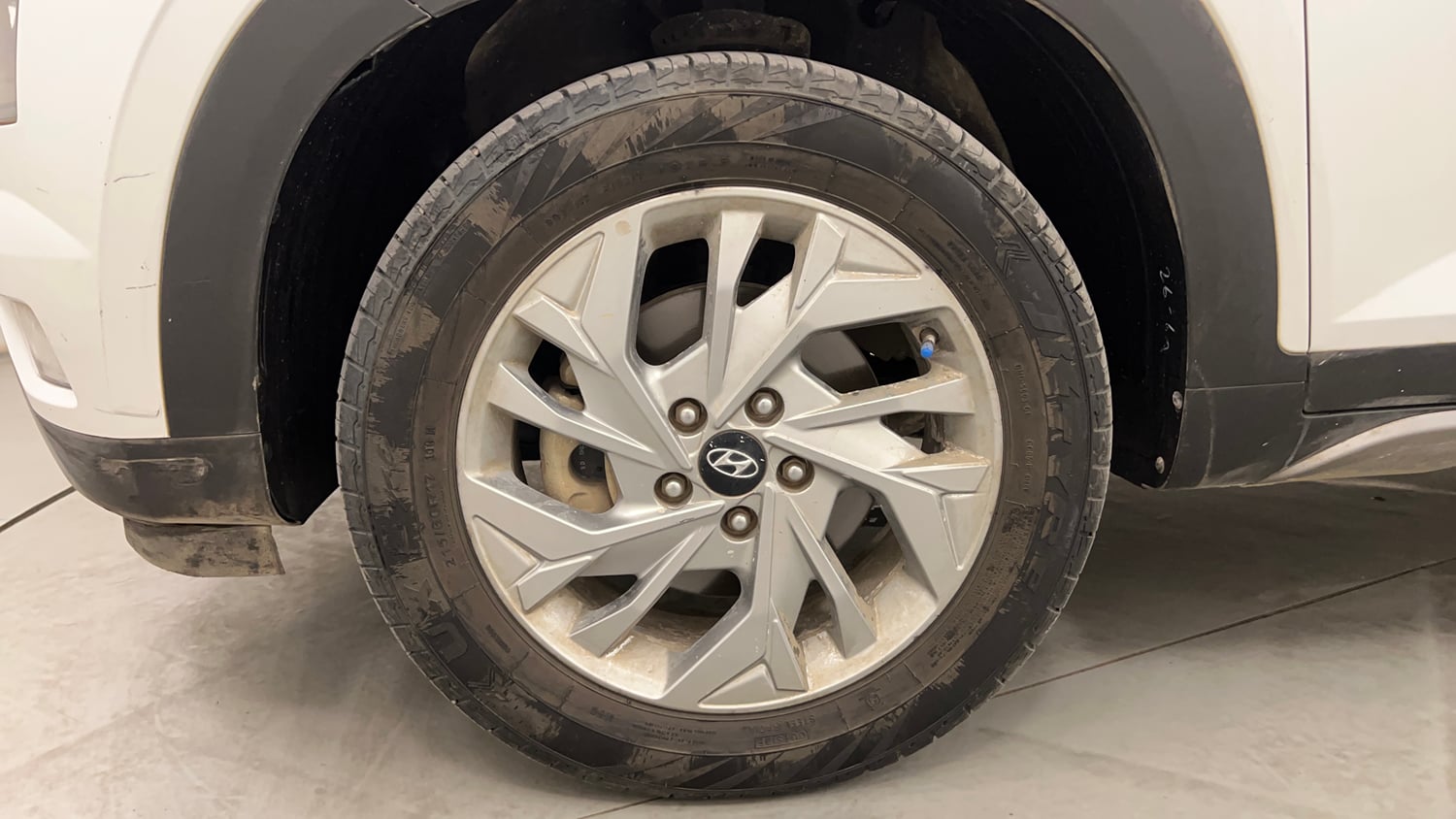 Used 2023 Hyundai Creta SX 1.5 Diesel Diesel Manual tyres LEFT FRONT TYRE RIM VIEW