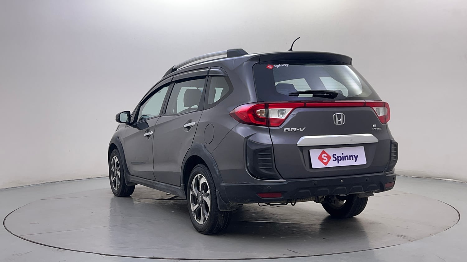 Used 2018 Honda BR-V V Petrol Petrol Manual exterior LEFT REAR CORNER VIEW