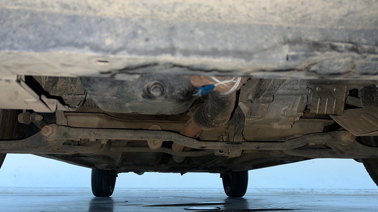 Used 2023 Tata Tiago XTA Petrol Automatic extra FRONT LEFT UNDERBODY VIEW