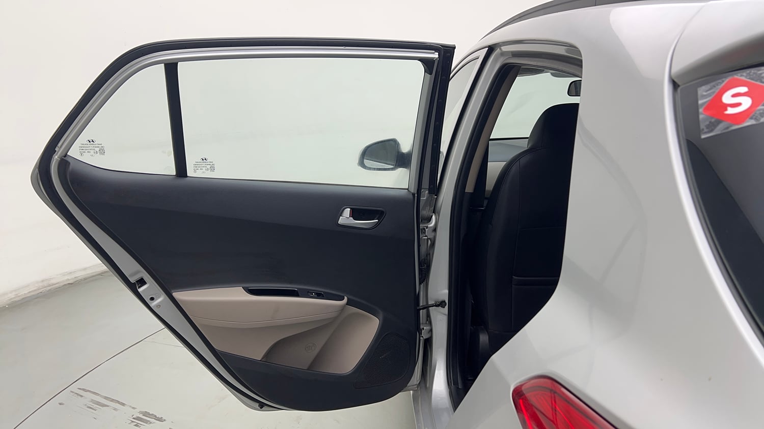 Used 2016 Hyundai Grand i10 Sportz 1.2 Kappa VTVT Petrol Manual interior LEFT REAR DOOR OPEN VIEW