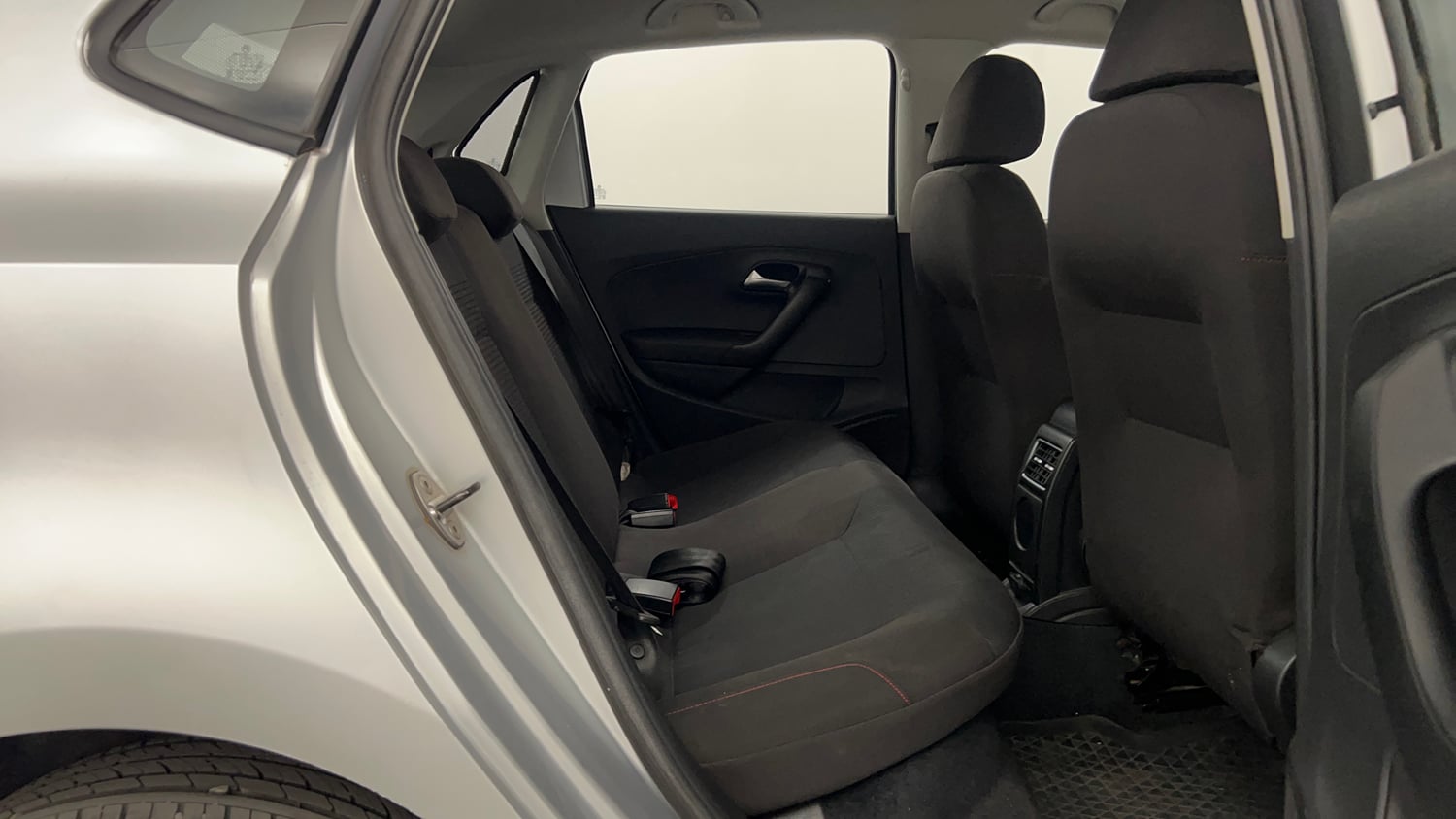 Used 2019 Volkswagen Polo Highline Plus 1.0 (P) 16 Alloy Petrol Manual interior RIGHT SIDE REAR DOOR CABIN VIEW
