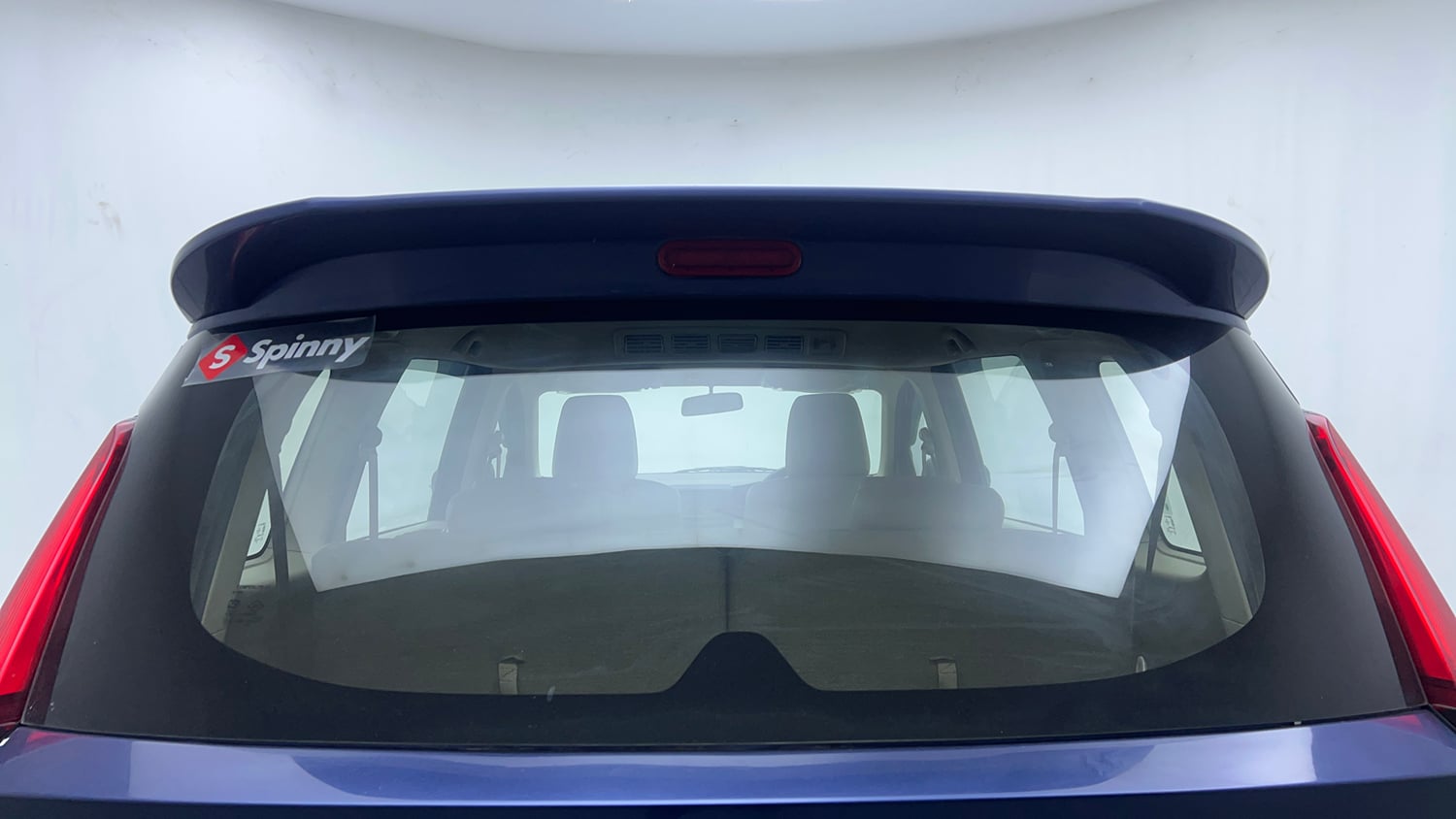 Used 2022 Maruti Suzuki New Ertiga VXi AT Petrol Automatic exterior BACK WINDSHIELD VIEW