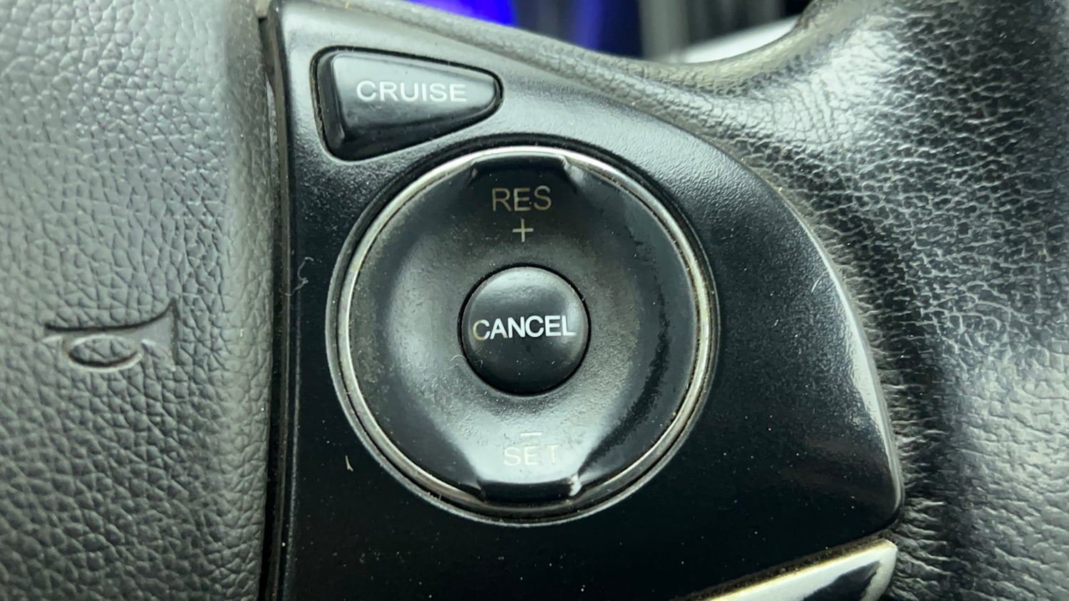 Used 2022 Honda WR-V VX MT Petrol Petrol Manual top_features Cruise control