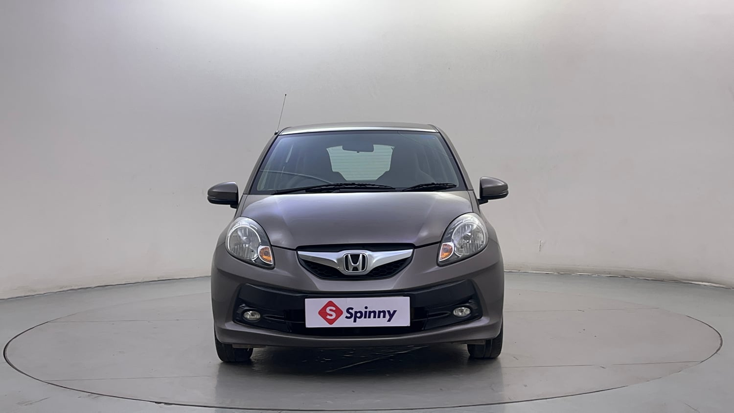 Used 2015 Honda Brio VX AT Petrol Automatic exterior FRONT VIEW