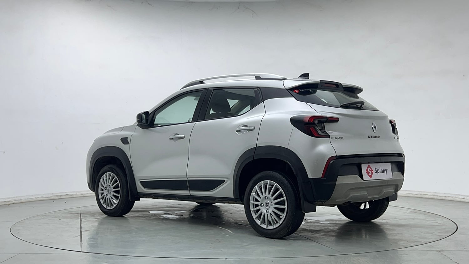 Used 2021 Renault Kiger RXT AMT Petrol Automatic exterior LEFT REAR CORNER VIEW