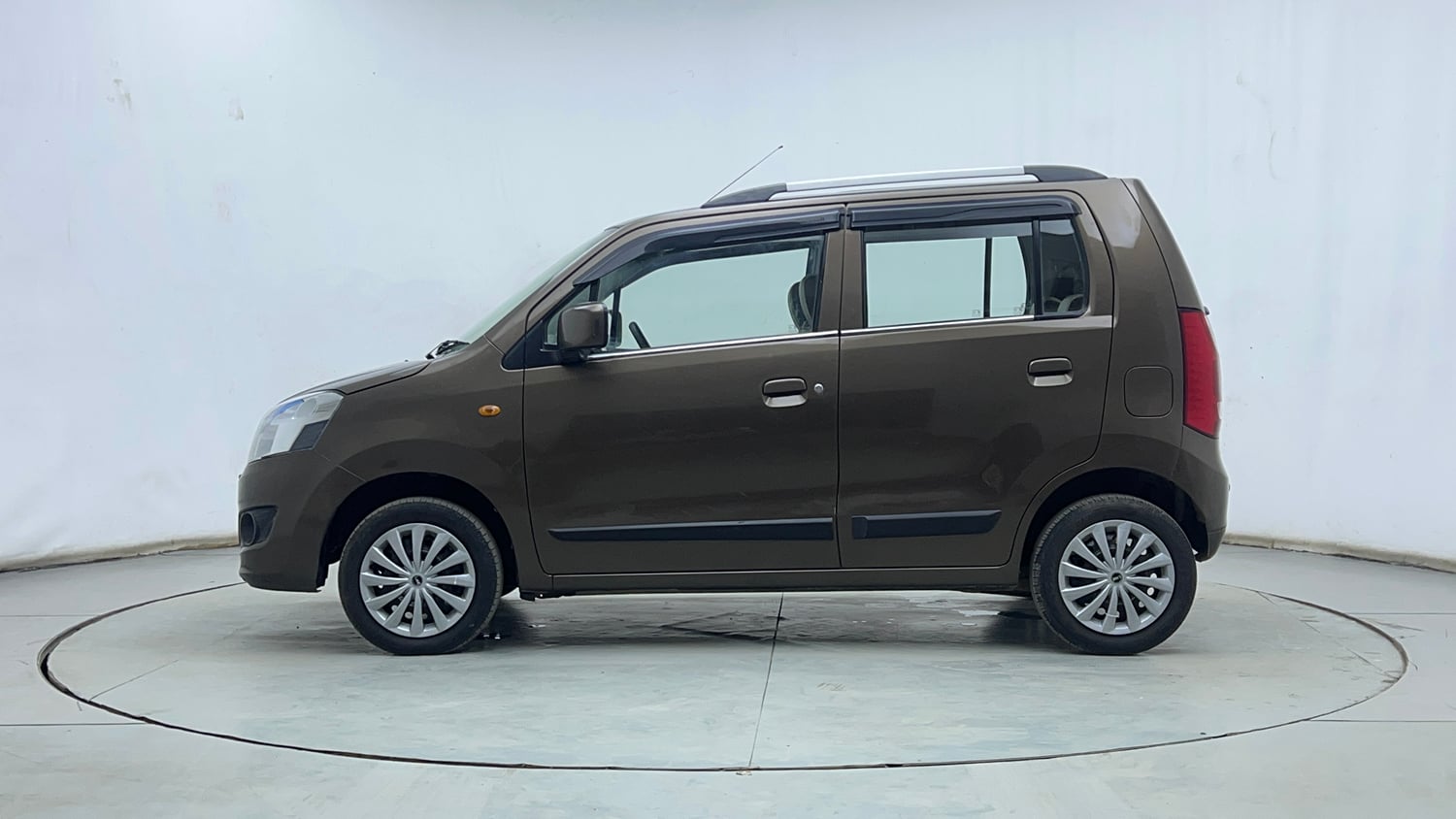 Used 2014 Maruti Suzuki Wagon R VXI Petrol Manual exterior LEFT SIDE VIEW