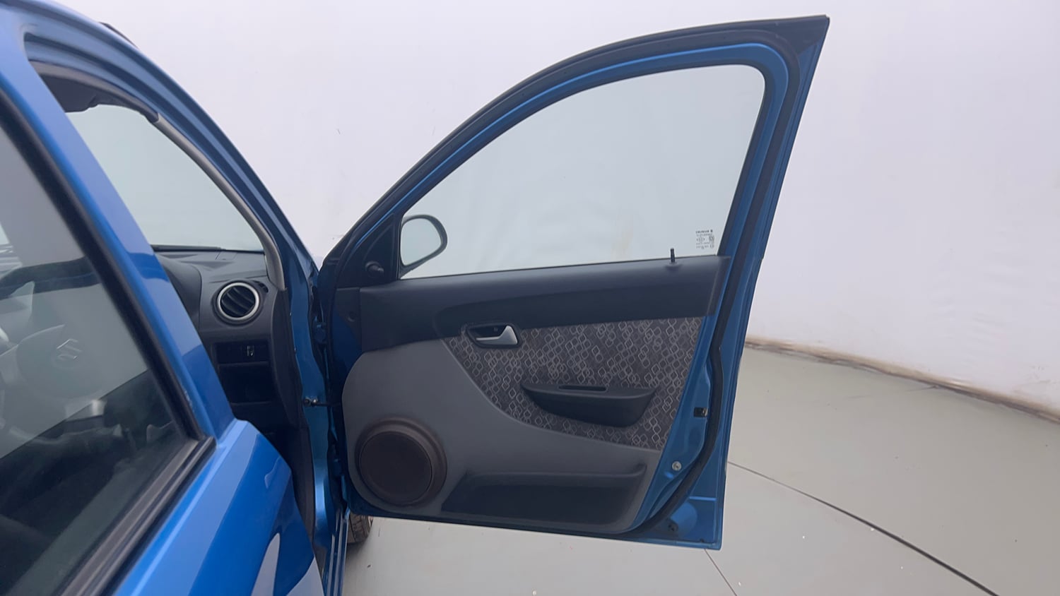 Used 2017 Maruti Suzuki Alto 800 LXi Petrol Manual interior RIGHT FRONT DOOR OPEN VIEW
