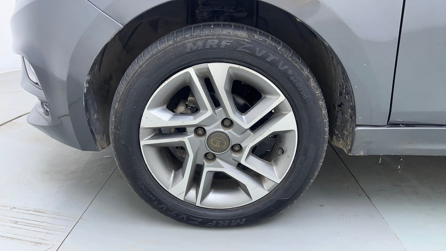 Used 2023 Tata Tigor XZA Plus Leatherette Pack Petrol Automatic tyres LEFT FRONT TYRE RIM VIEW