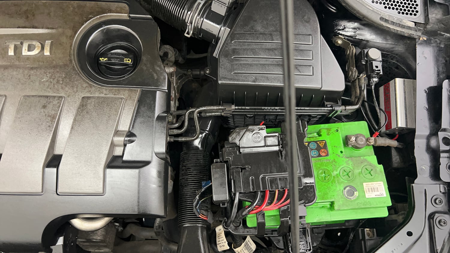 Used 2014 Volkswagen Vento Highline Diesel Diesel Manual engine ENGINE LEFT SIDE VIEW