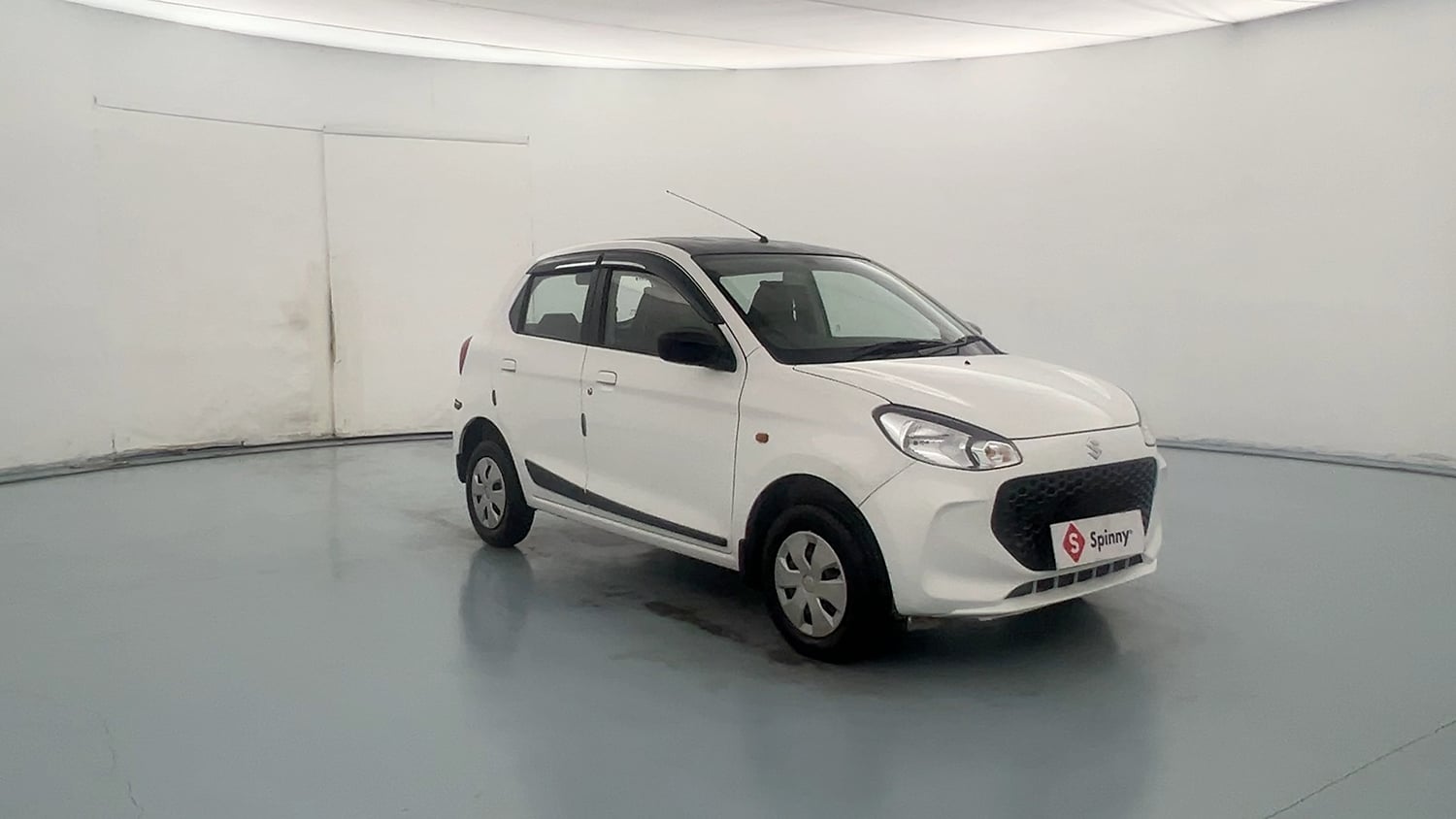 Used 2024 Maruti Suzuki Alto K10 VXi Petrol Manual exterior RIGHT FRONT CORNER VIEW
