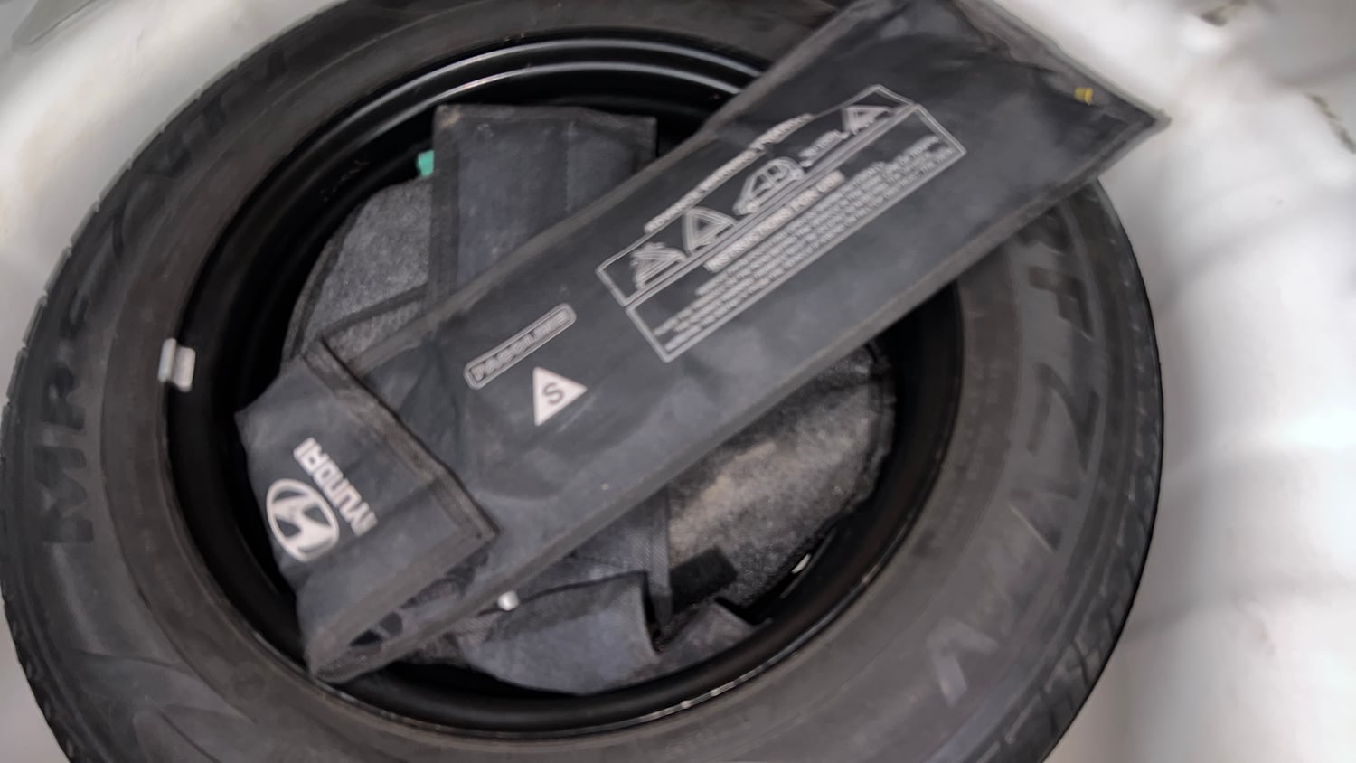 Used 2018 Hyundai Elite i20 Asta 1.2 Petrol Manual tyres SPARE TYRE VIEW