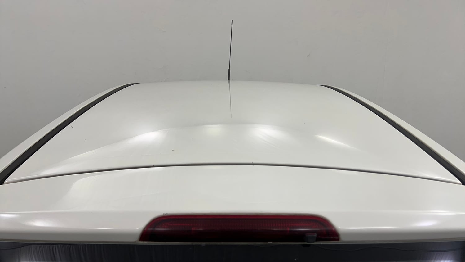 Used 2015 Ford Figo Duratec Petrol Titanium 1.2 Petrol Manual exterior EXTERIOR ROOF VIEW