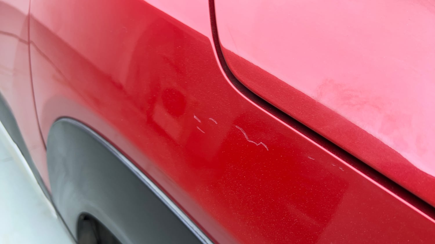 Used 2022 Maruti Suzuki Brezza Vxi AT Petrol Automatic dents MINOR SCRATCH