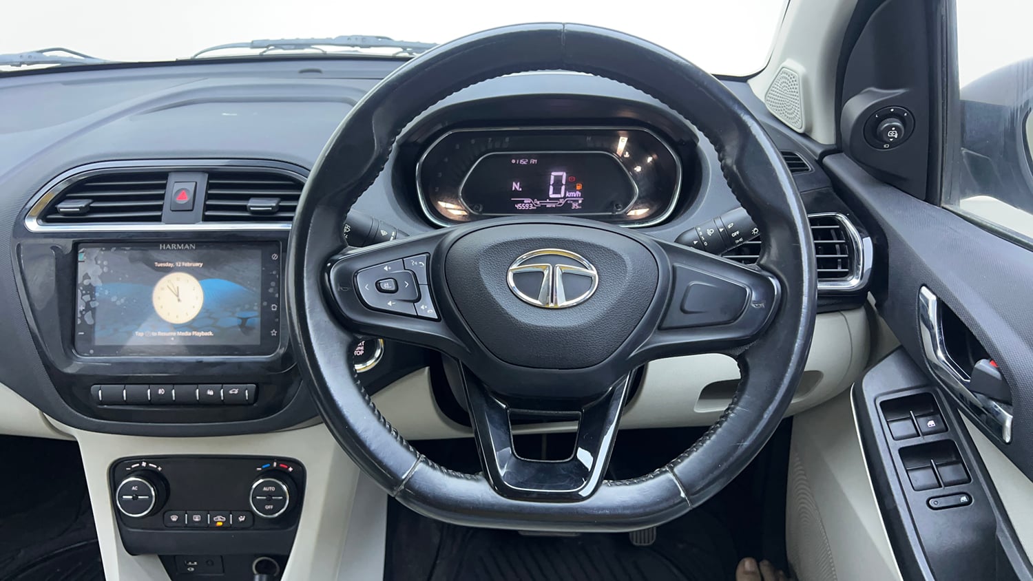 Used 2023 Tata Tigor XZA Plus Leatherette Pack Petrol Automatic interior STEERING VIEW